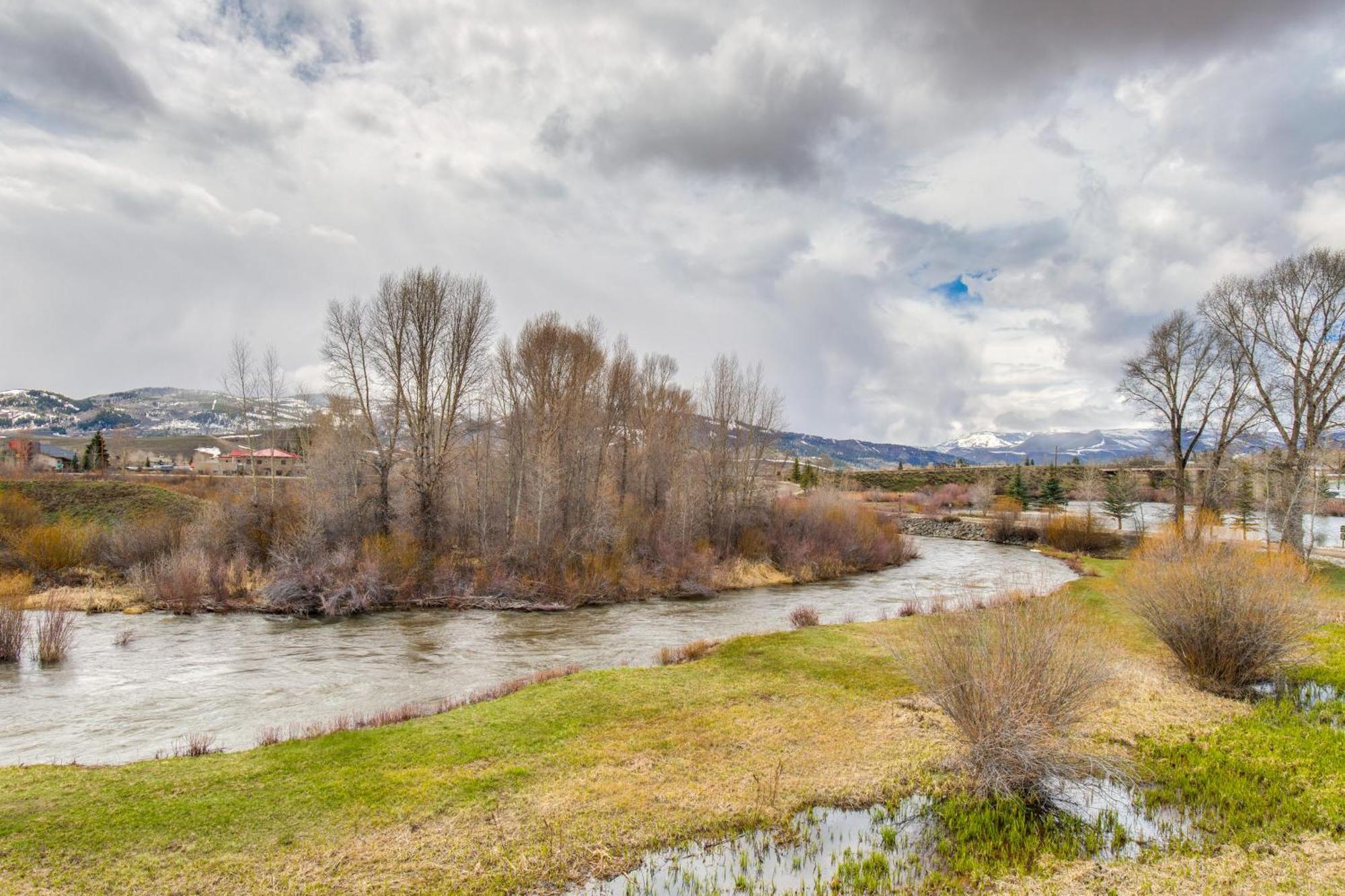 Riverfront Cabin About 4 Mi To Granby Ranch! Екстер'єр фото